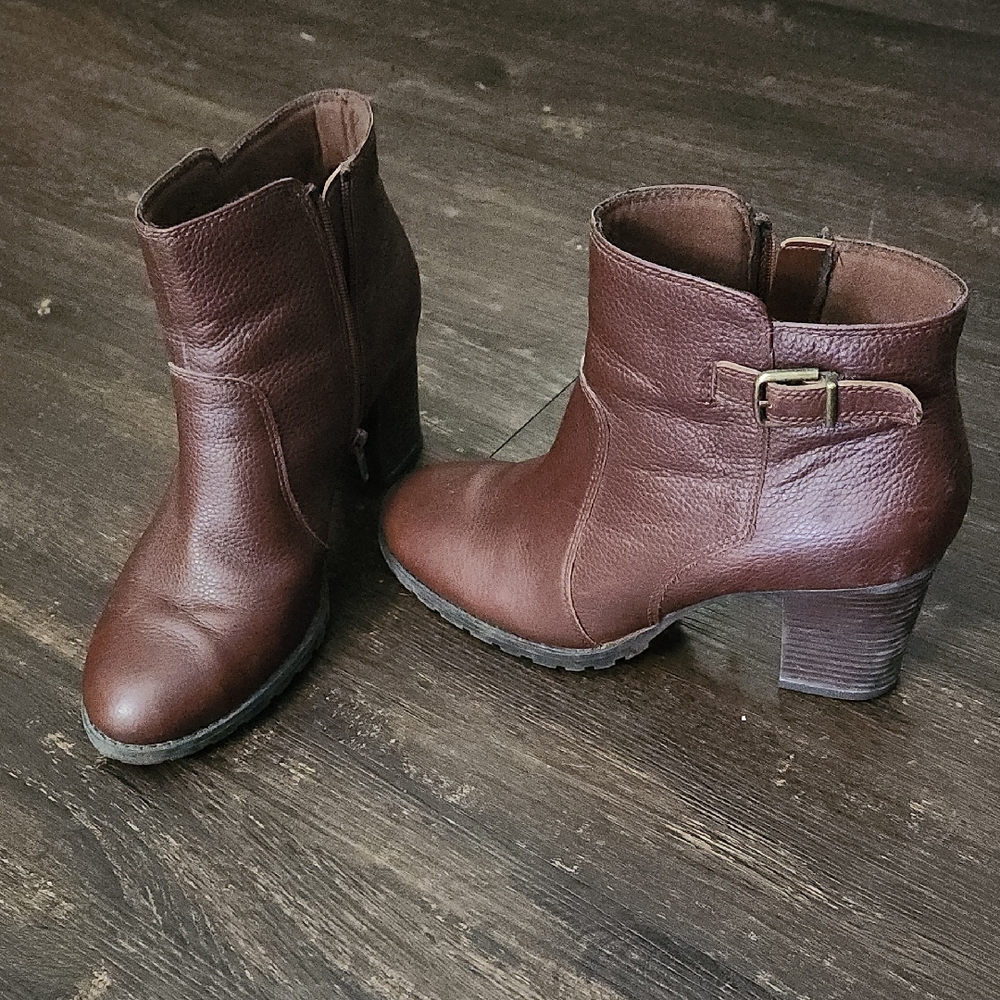 Clarks Rich Brown Ankle Booties
